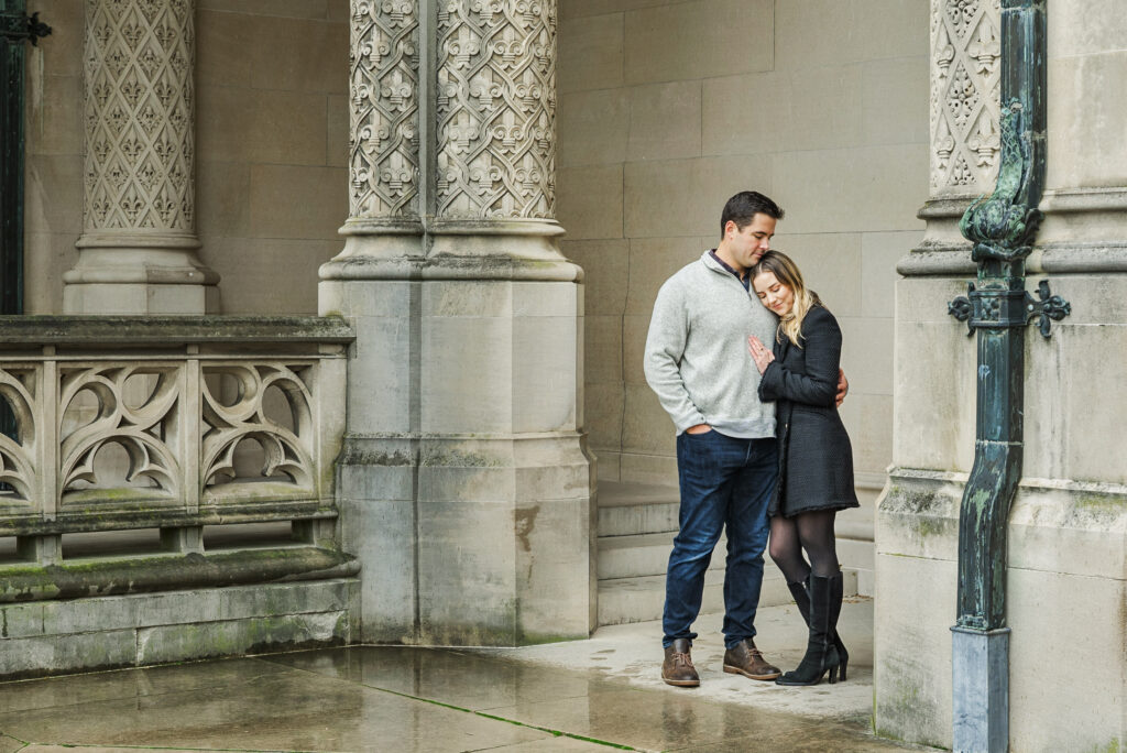 couple at biltmore estate on a rainy day