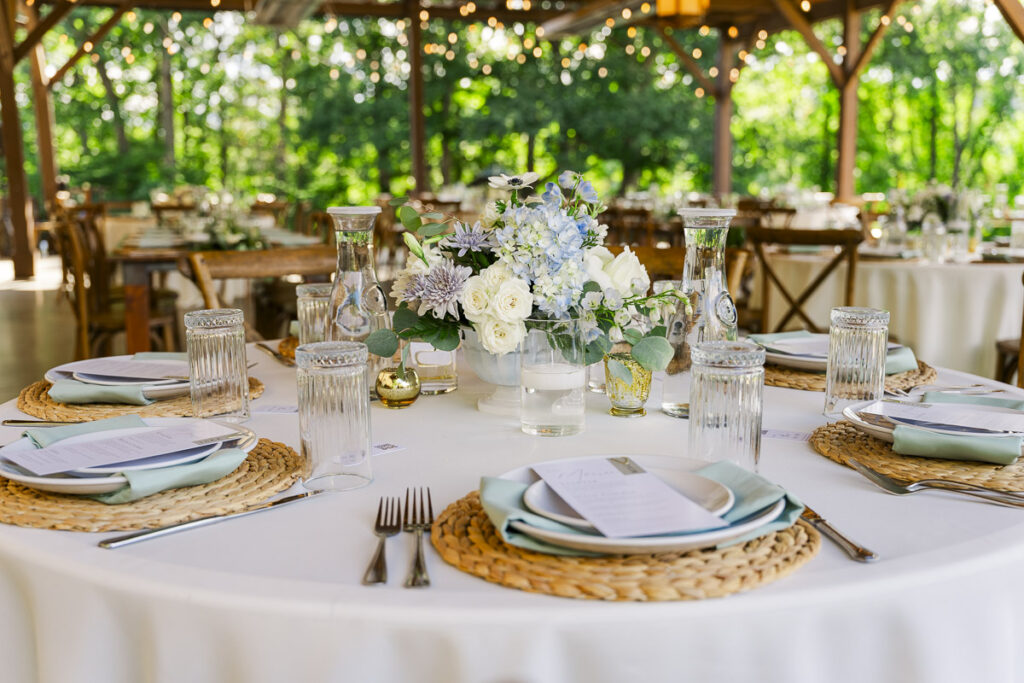 round reception table setting